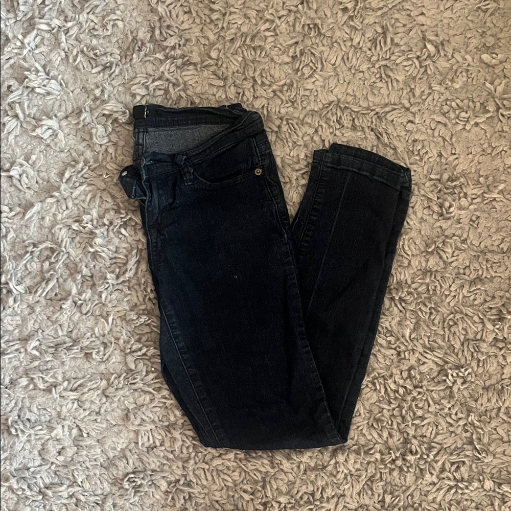 FREE- Dark Blue Jeans